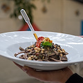 Carlo de Filippo revives the ancient “’O Birbune” and celebrates 10 years of Pineta 1903 with a complimentary dish
