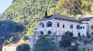 Awaken to Amalfi: timeless beauty from Villa Lara’s terrace