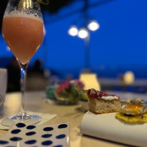 Bellini at Hotel Santa Caterina in Amalfi<br />&copy; Massimiliano D'Uva
